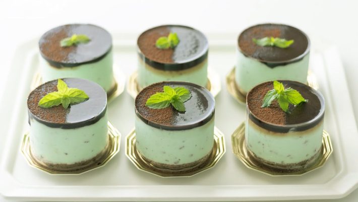 Bánh mousse socola kết hợp bạc hà