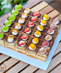 Set 30 miếng tiramisu mini