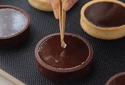 Bánh tart trứng socola