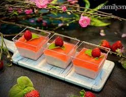 Bánh mousse dâu tây