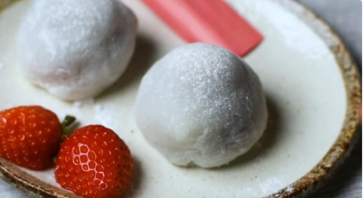 bánh mochi dâu tây của nhật